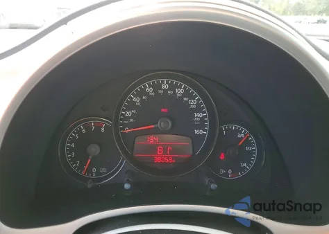 2012 Volkswagen Beetle z USA, uszkodzony, nr VIN 3VWHP7AT1CM635209